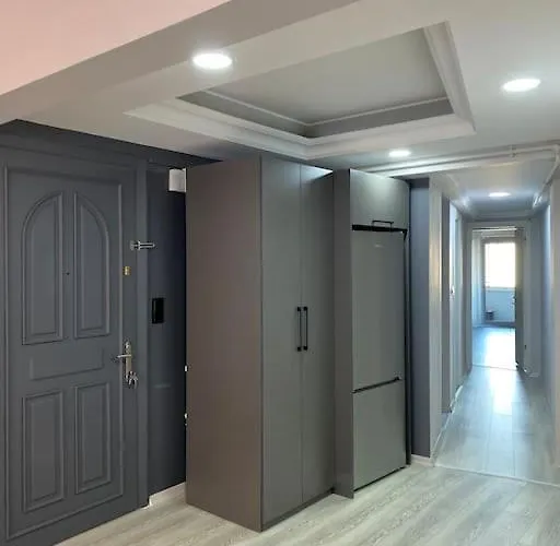 Whole At The Heart Of Sisli Nisantasi K *