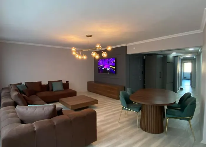 Whole At The Heart Of Sisli Nisantasi K