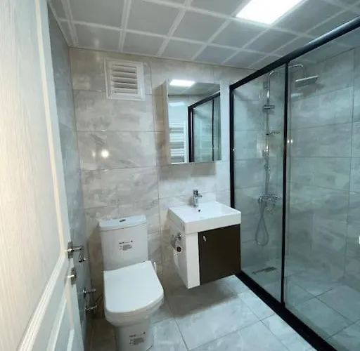 Whole At The Heart Of Sisli Nisantasi K *