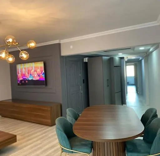 Whole At The Heart Of Sisli Nisantasi K *