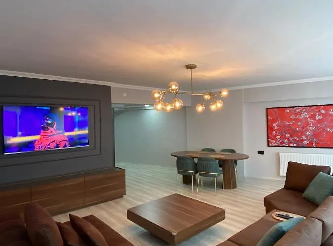 Whole At The Heart Of Sisli Nisantasi K *